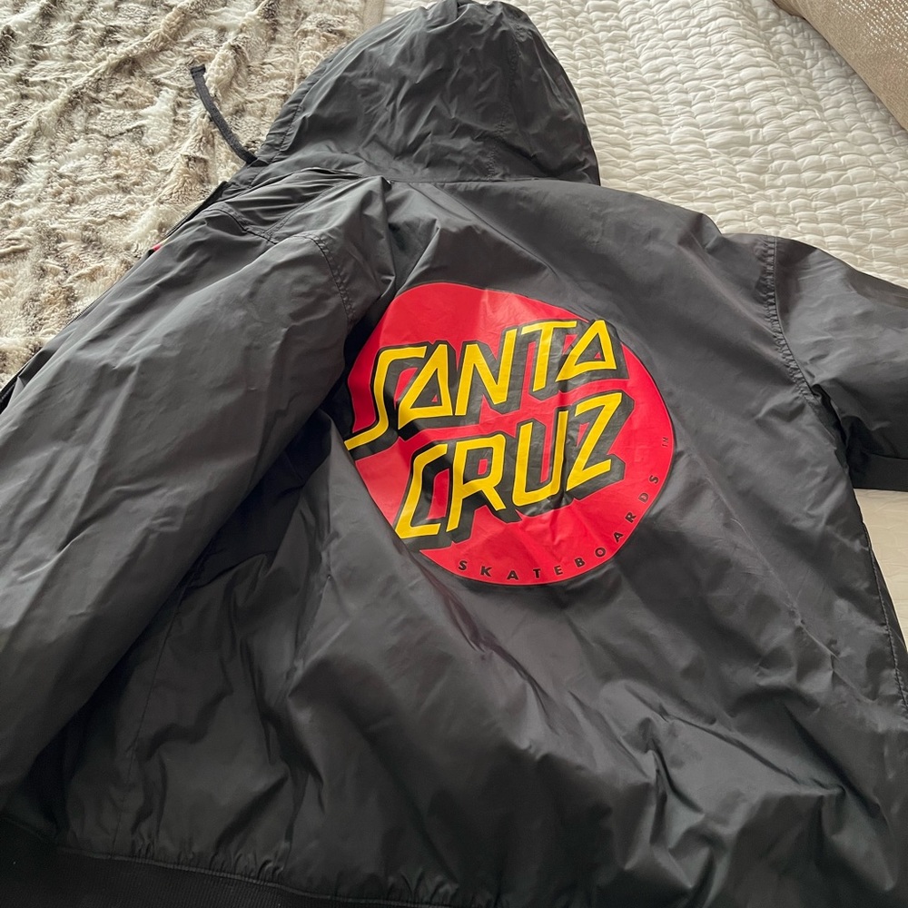 santa cruz windbreaker